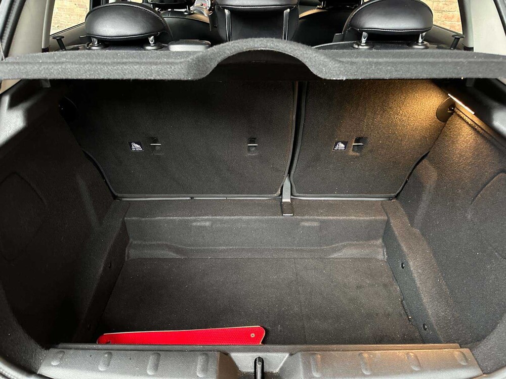 Mini Cooper 1.5 Business 136 PS 2016 (Original-NL), KR-270-J