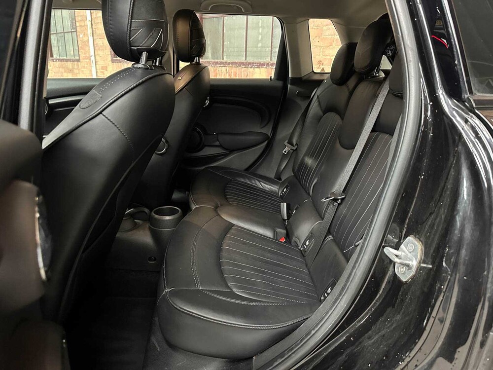 Mini Cooper 1.5 Business 136 PS 2016 (Original-NL), KR-270-J