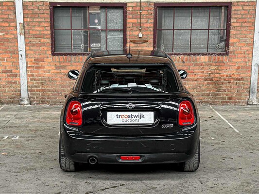 Mini Cooper 1.5 Business 136 PS 2016 (Original-NL), KR-270-J