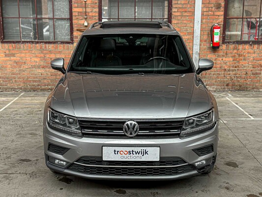 Volkswagen Tiguan 1.4 TSI ACT Highline 148 PS 2018 (Original-NL), RR-501-H