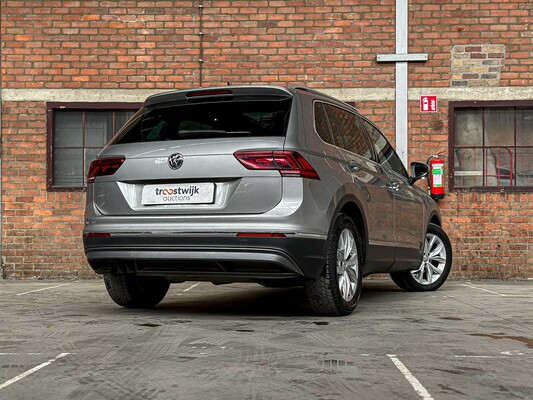 Volkswagen Tiguan 1.4 TSI ACT Highline 148 PS 2018 (Original-NL), RR-501-H