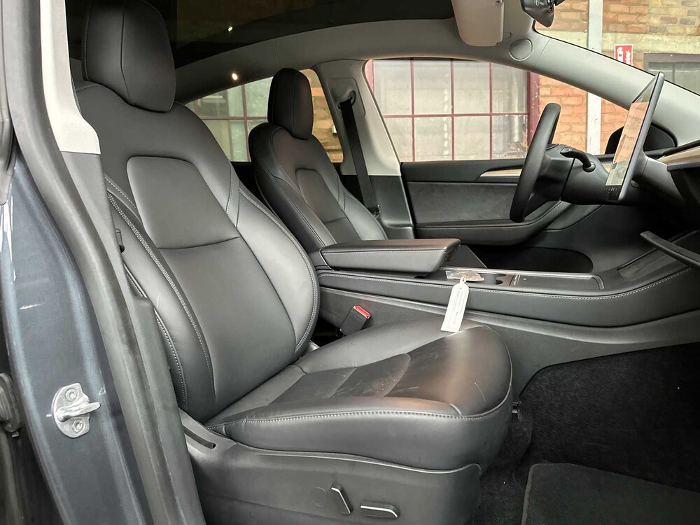 Tesla Model Y Langstrecken-Allradantrieb 75 kWh 351 PS 2021, N-842-RT