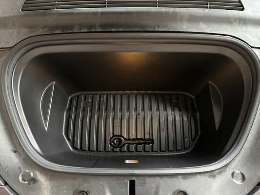 Tesla Model Y Langstrecken-Allradantrieb 75 kWh 351 PS 2021, N-842-RT