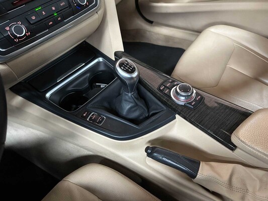 BMW 320i EfficientDynamics Edition Upgrade Edition 170 PS 2013 (Original-NL) 3er, 1-SLL-03