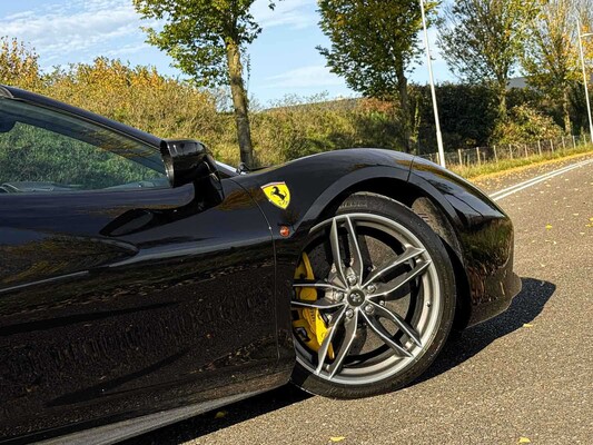 Ferrari 488 Spider HELE 3,9 V8 – Vollkohle – 670 PS 2018