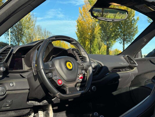 Ferrari 488 Spider HELE 3,9 V8 – Vollkohle – 670 PS 2018