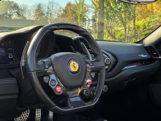Ferrari 488 Spider HELE 3,9 V8 – Vollkohle – 670 PS 2018
