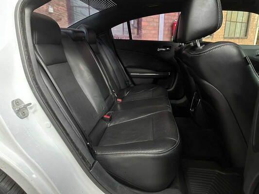 Dodge Charger RT HEMI 5.7 V8 375 PS 2013