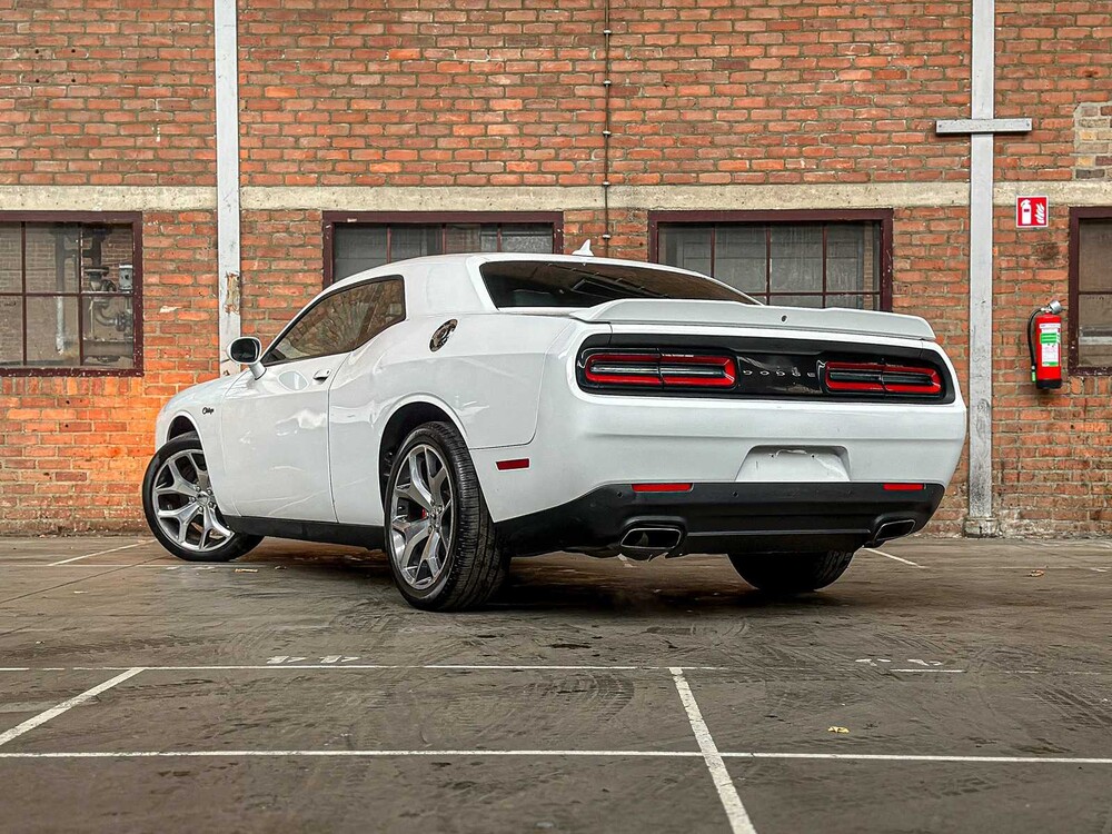 Dodge Challenger SXT PLUS 3,6 V6 305 PS 2015