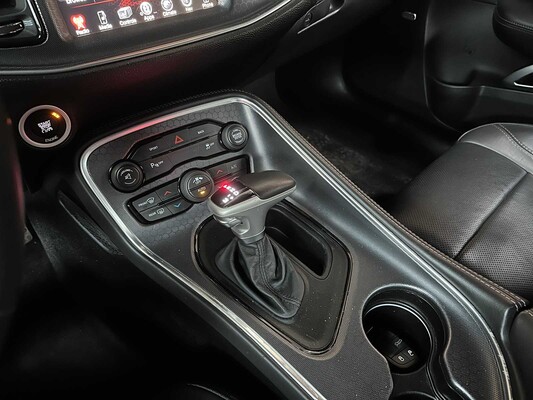 Dodge Challenger SXT PLUS 3,6 V6 305 PS 2015