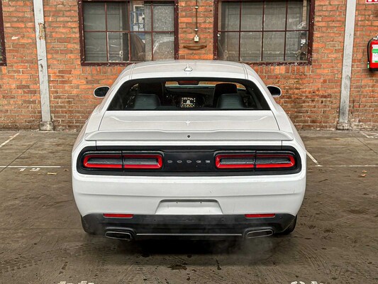 Dodge Challenger SXT PLUS 3,6 V6 305 PS 2015