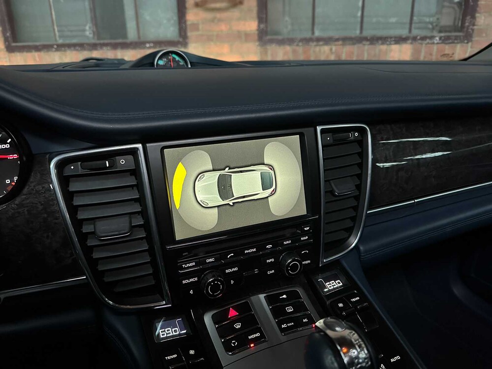 Porsche Panamera 3,6 V6 300 PS 2011