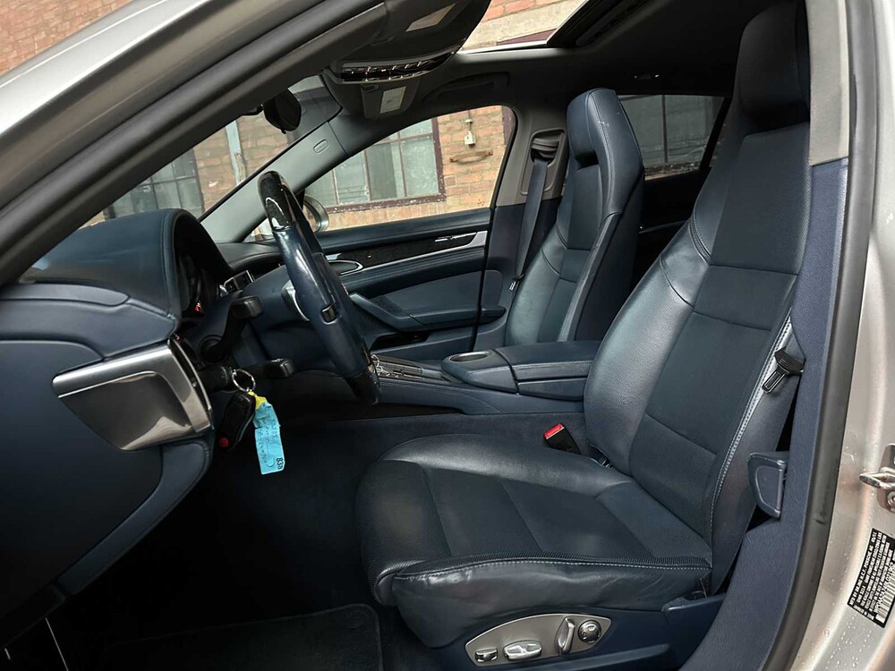 Porsche Panamera 3,6 V6 300 PS 2011