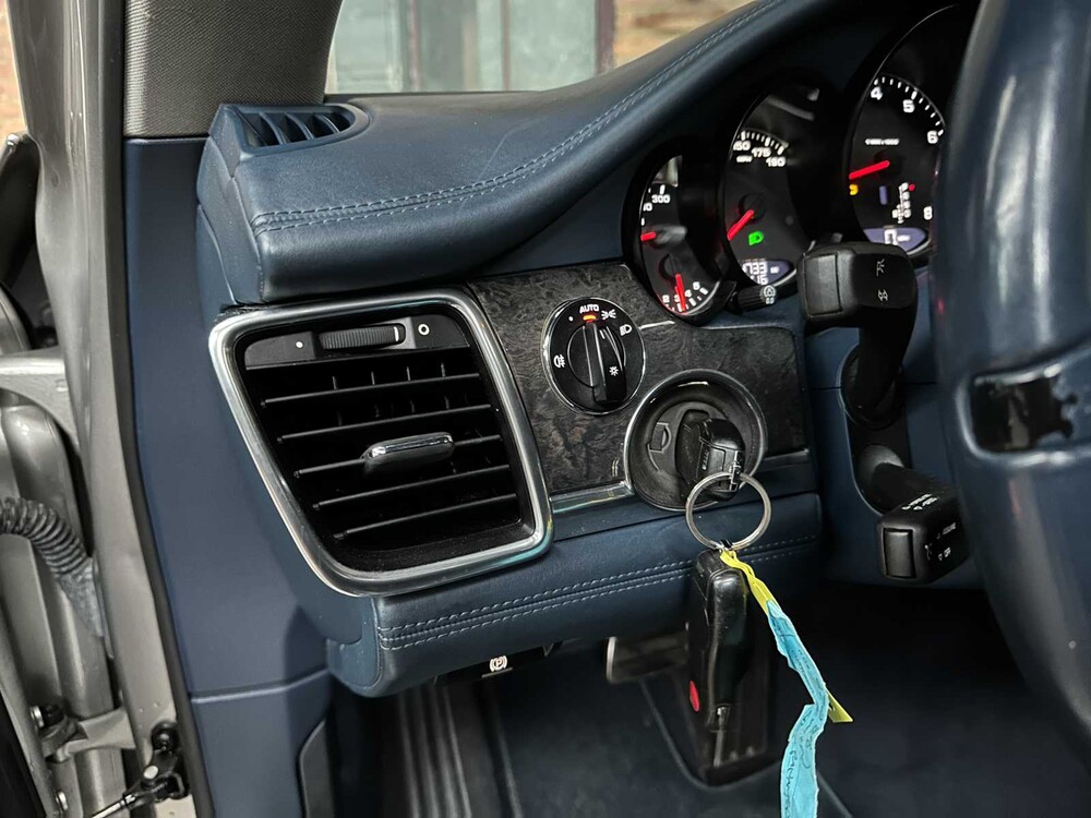 Porsche Panamera 3,6 V6 300 PS 2011