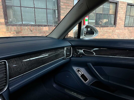 Porsche Panamera 3,6 V6 300 PS 2011