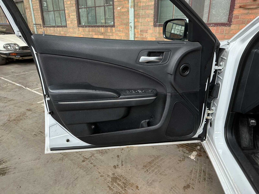 Dodge Charger SE 3.6 V6 292 PS 2016