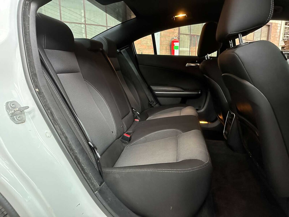 Dodge Charger SE 3.6 V6 292 PS 2016