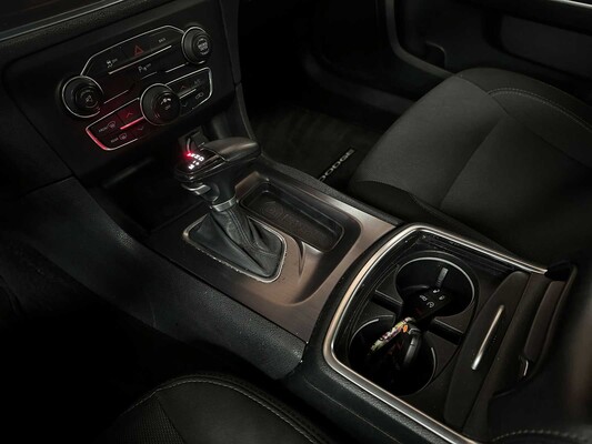 Dodge Charger SE 3.6 V6 292 PS 2016