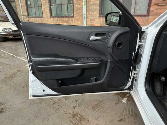 Dodge Charger SE 3.6 V6 292 PS 2016