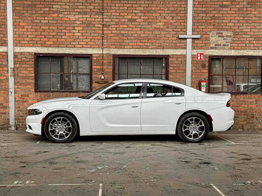 Dodge Charger SE 3.6 V6 292 PS 2016
