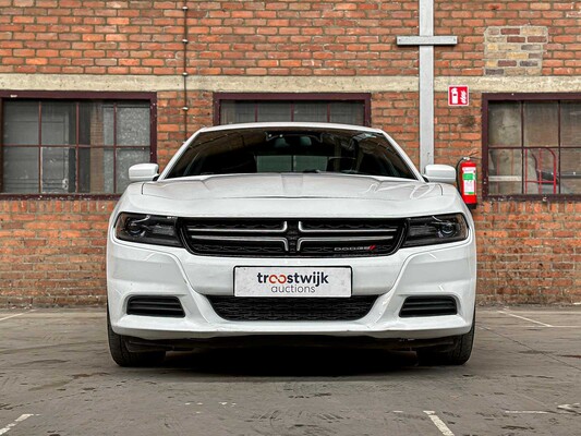 Dodge Charger SE 3.6 V6 292 PS 2016