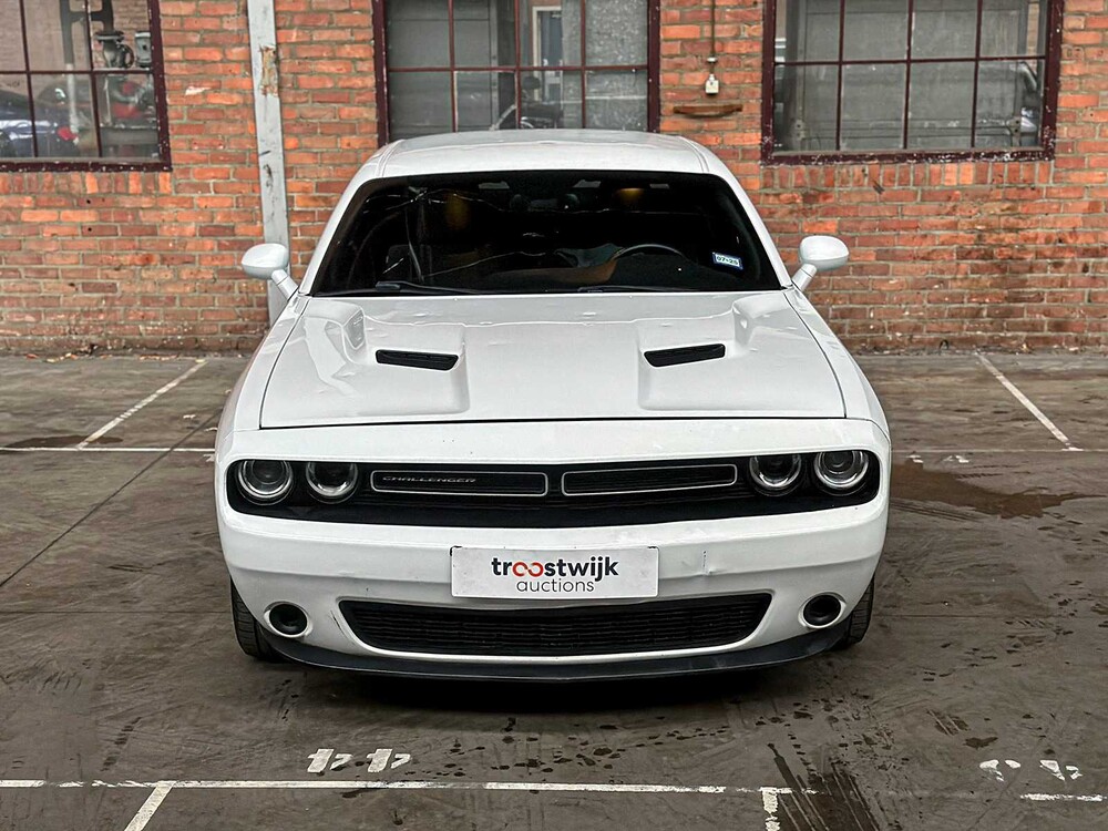 Dodge Challenger SXT 3.6 V6 305 PS 2016