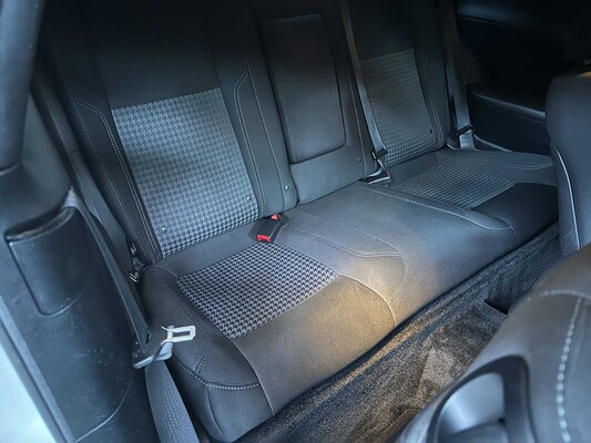 Dodge Challenger SXT 3.6 V6 305 PS 2016