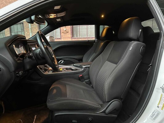 Dodge Challenger SXT 3.6 V6 305 PS 2016