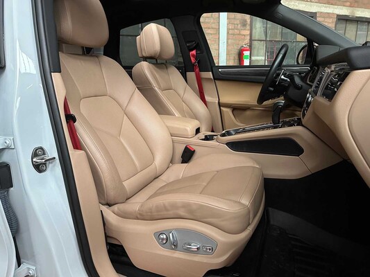 Porsche Macan S 2.9 V6 280 PS 2022