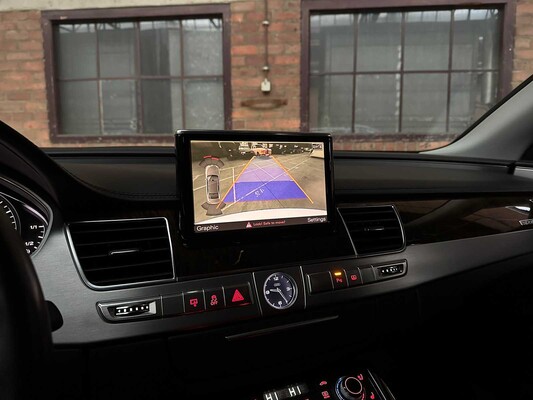 Audi A8 4.2 FSI V8 Quattro 372 PS 2011