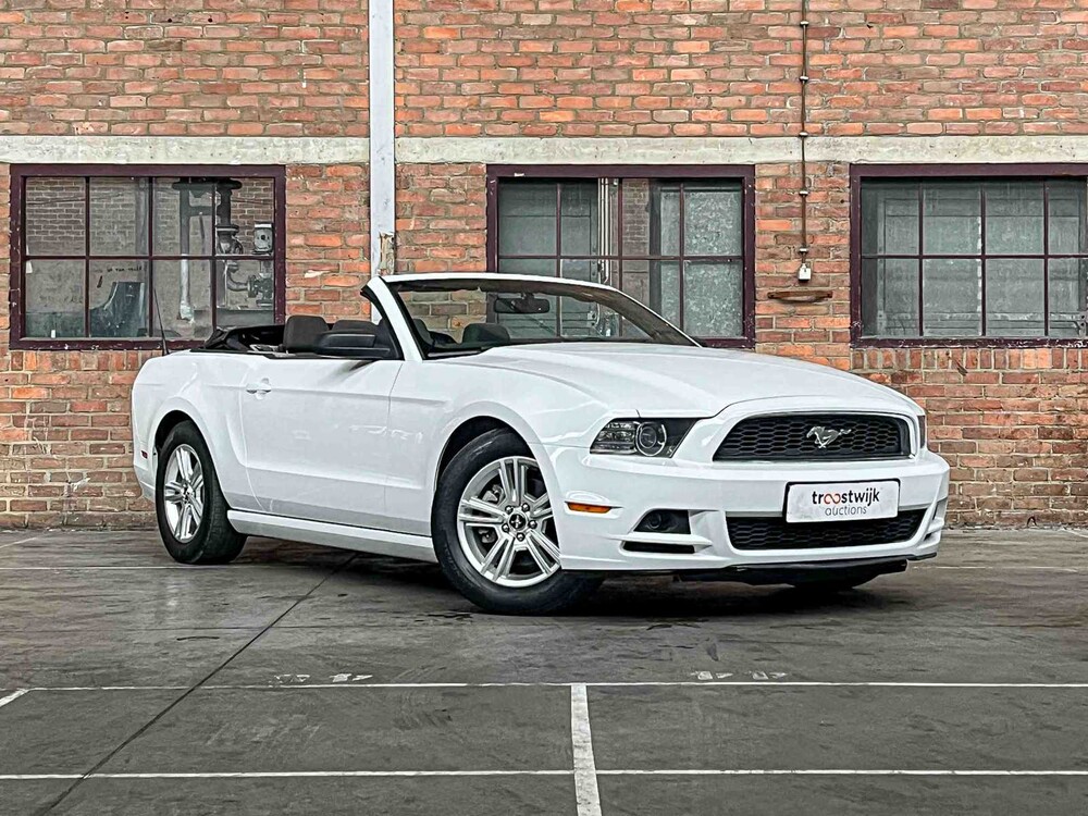 Ford Mustang Cabriolet 3,7 V6 305 PS 2014