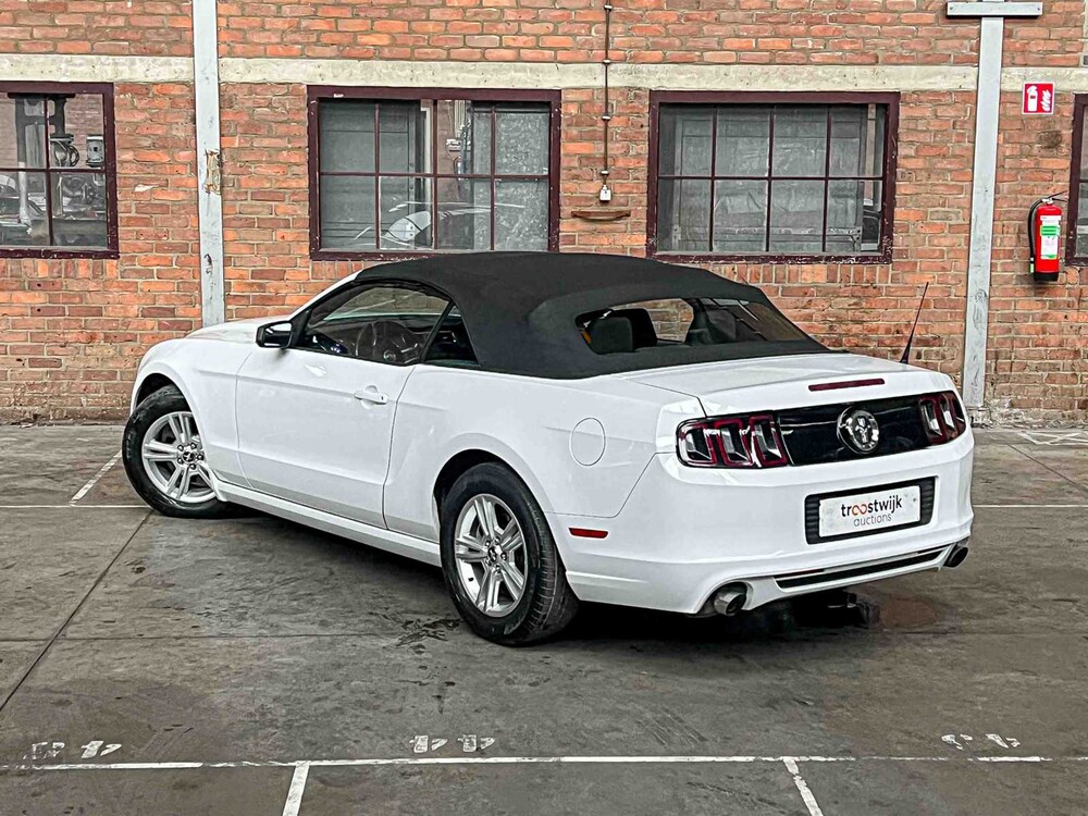 Ford Mustang Cabriolet 3,7 V6 305 PS 2014