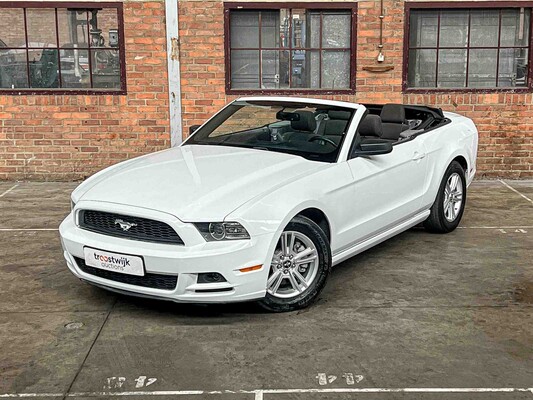 Ford Mustang Cabriolet 3,7 V6 305 PS 2014