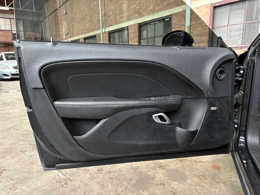 Dodge Challenger SXT PLUS 3,6 V6 305 PS 2015