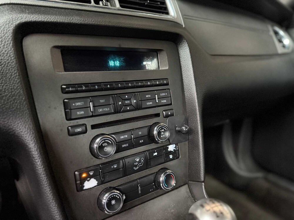 Ford Mustang 3,7 V6 305 PS 2012 Coupé -Schaltgetriebe-