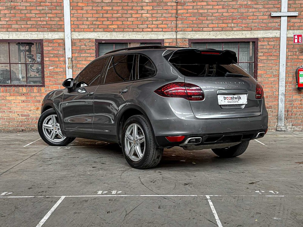 Porsche Cayenne 4,8 V8 S 405 PS 2013