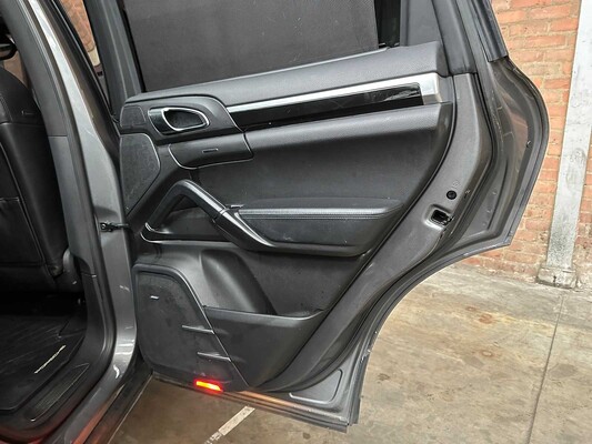 Porsche Cayenne 4,8 V8 S 405 PS 2013