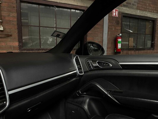 Porsche Cayenne 4,8 V8 S 405 PS 2013