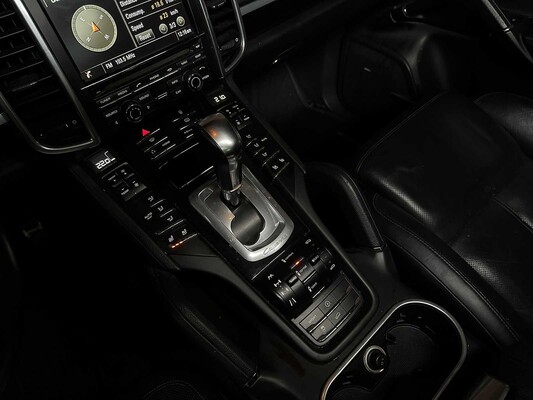 Porsche Cayenne 4,8 V8 S 405 PS 2013