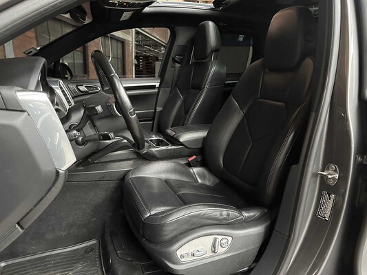 Porsche Cayenne 4,8 V8 S 405 PS 2013