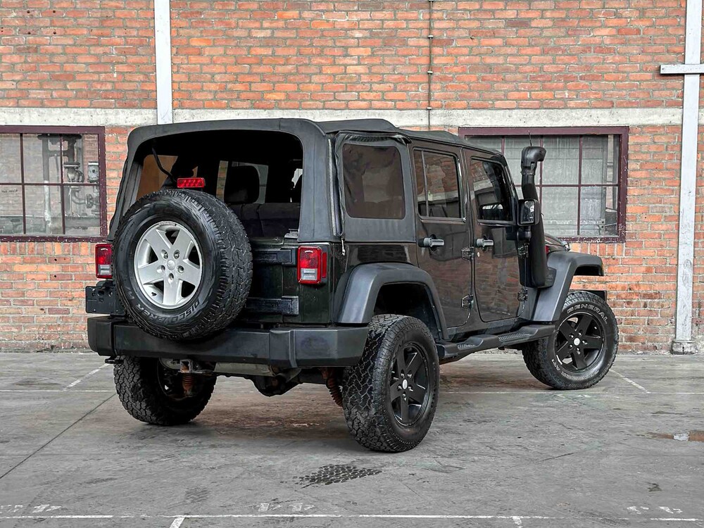Jeep Wrangler Unlimited Sport 3,8 V6 199 PS 2011