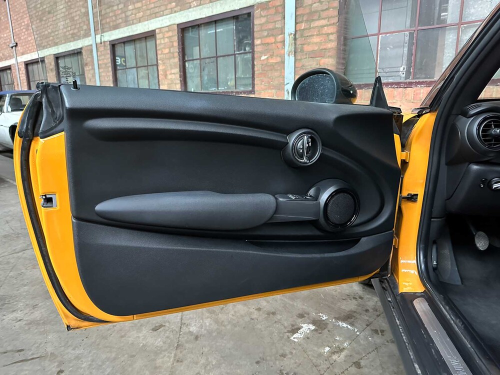 Mini Cooper Business 1,5 136 PS 2016 (Original-NL), JF-468-B