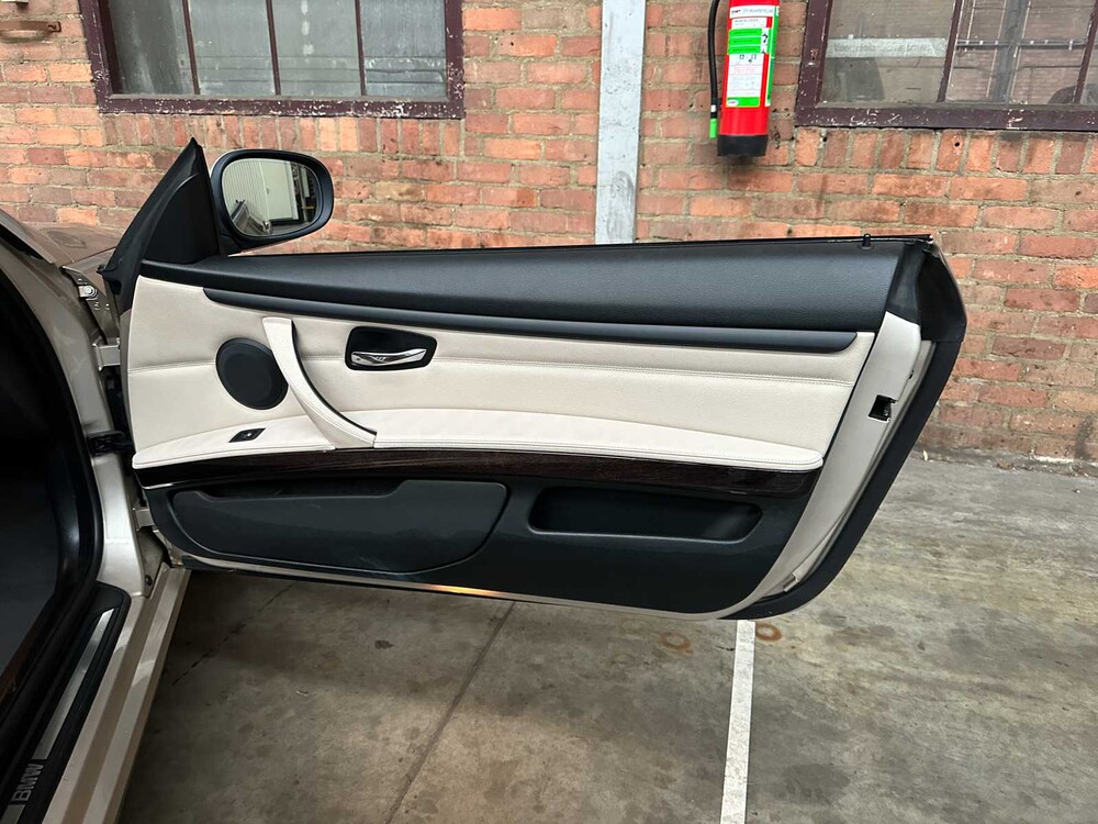 BMW 325i High Executive 217 PS 2012 E93 3er Cabriolet, 09-TGN-9