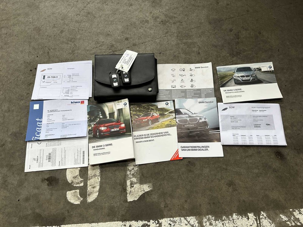 BMW 325i High Executive 217 PS 2012 E93 3er Cabriolet, 09-TGN-9