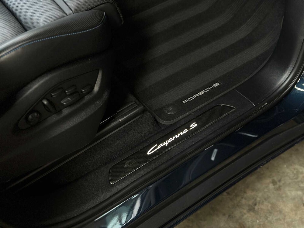 Porsche Cayenne Coupe 4.0 V8 S 474 PS 2024 (1. Besitzer) Herstellergarantie