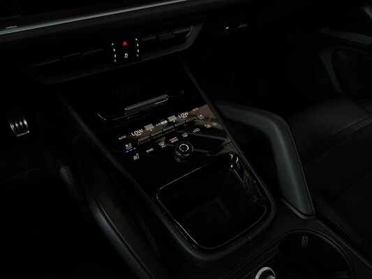 Porsche Cayenne Coupe 4.0 V8 S 474 PS 2024 (1. Besitzer) Herstellergarantie