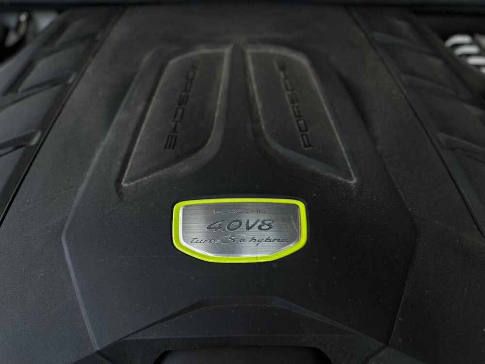 Porsche Cayenne Coupe Turbo S E-Hybrid 4,0 V8 -TECHART CARBON- 680 PS 2020 (Original-NL), J-707-RT