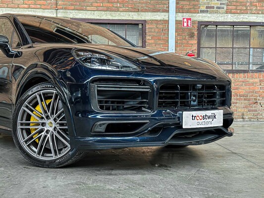 Porsche Cayenne Coupe Turbo S E-Hybrid 4,0 V8 -TECHART CARBON- 680 PS 2020 (Original-NL), J-707-RT