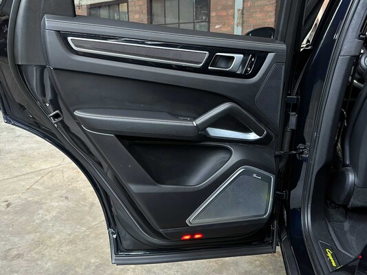 Porsche Cayenne Coupe Turbo S E-Hybrid 4,0 V8 -TECHART CARBON- 680 PS 2020 (Original-NL), J-707-RT