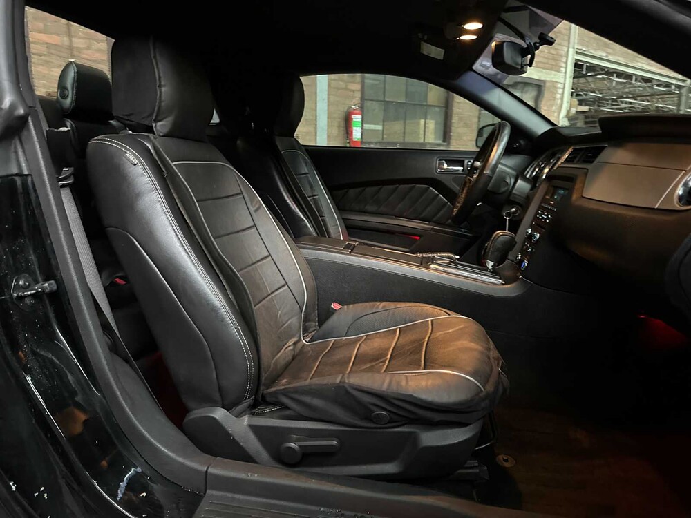 Ford Mustang 3,7 V6 305 PS 2013 Coupé